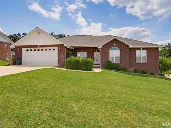2841 Karmen , Poplar Bluff, MO 63901