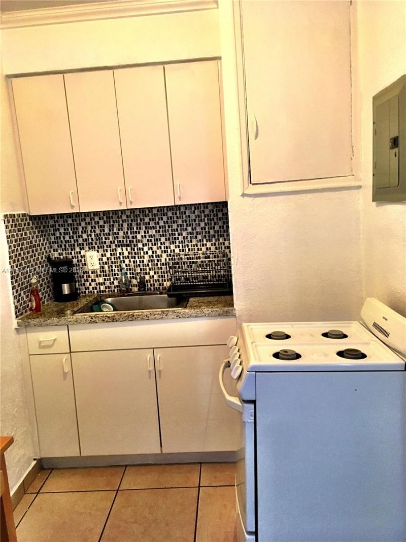 7435 Harding Ave, Unit 101, Miami Beach, FL 33141 Photo