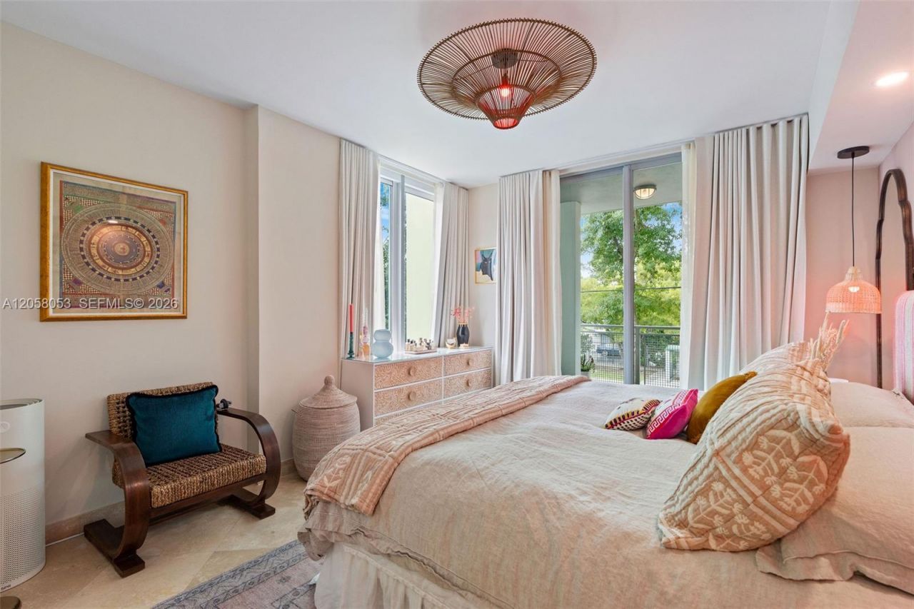 3001 SW 27th Ave , Unit 201, Miami, FL 33133 Photo