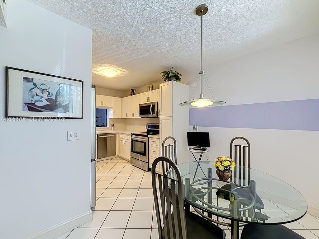10208 NW 24th Pl, Unit 205, Sunrise, FL 33322 Photo