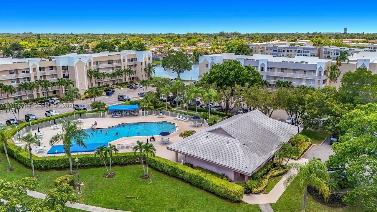 10208 NW 24th Pl, Unit 205, Sunrise, FL 33322 Photo