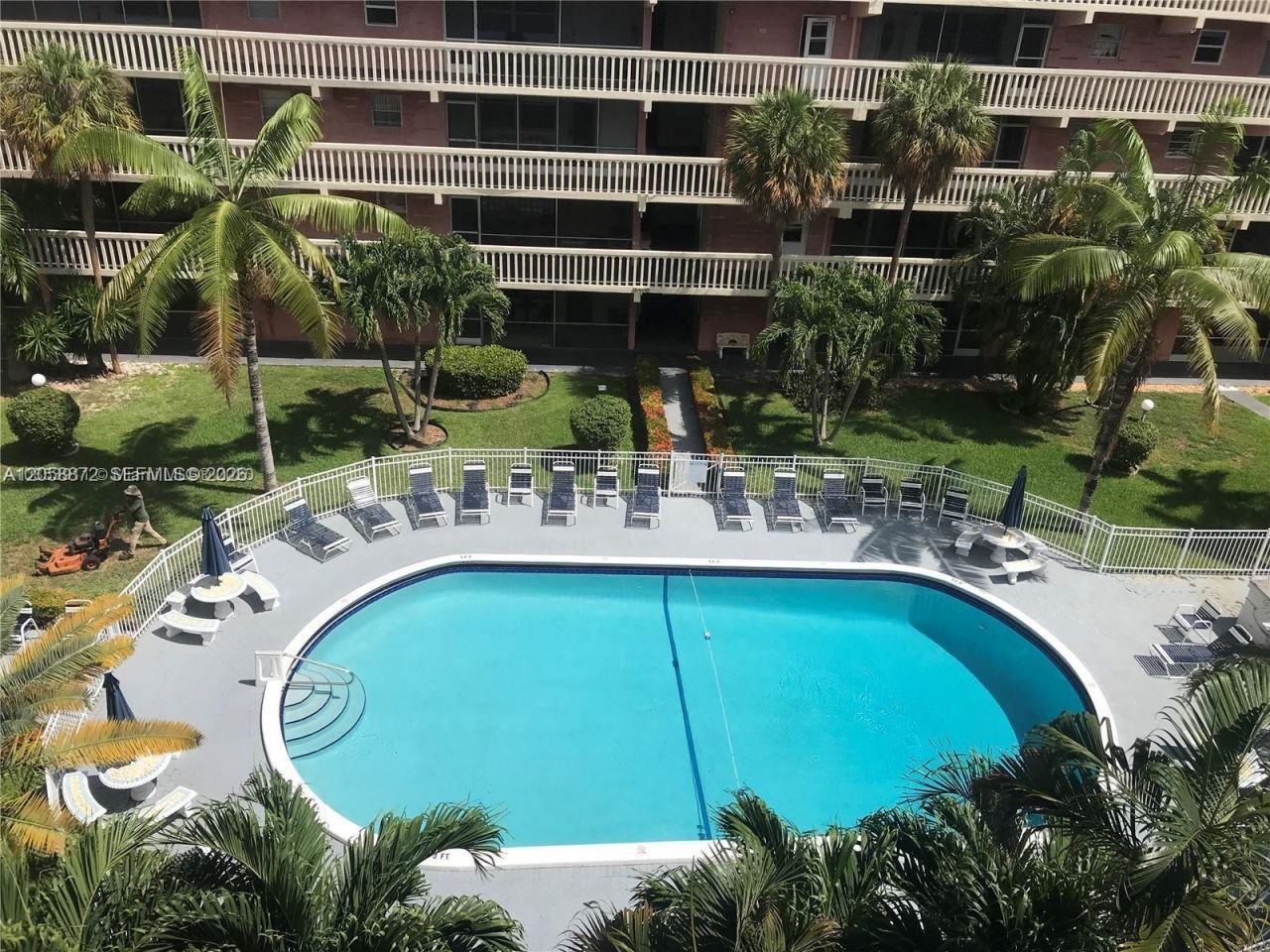 180 NE 12th Ave, Unit 16E, Hallandale Beach, FL 33009 Photo