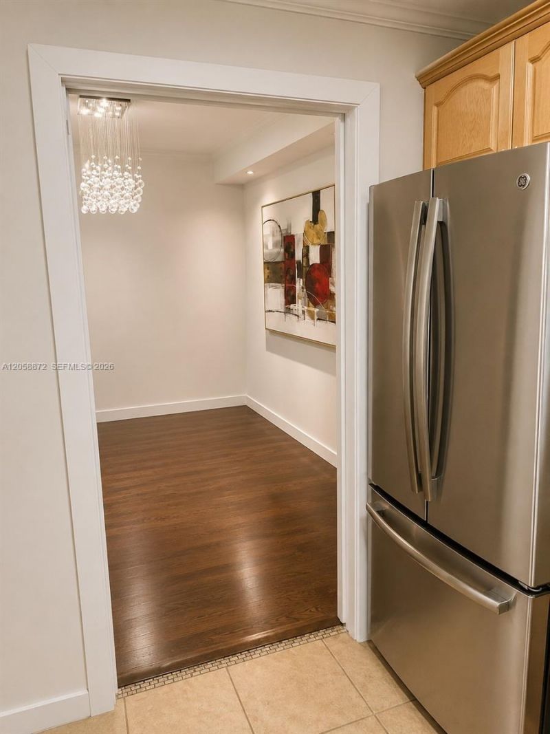 180 NE 12th Ave, Unit 16E, Hallandale Beach, FL 33009 Photo