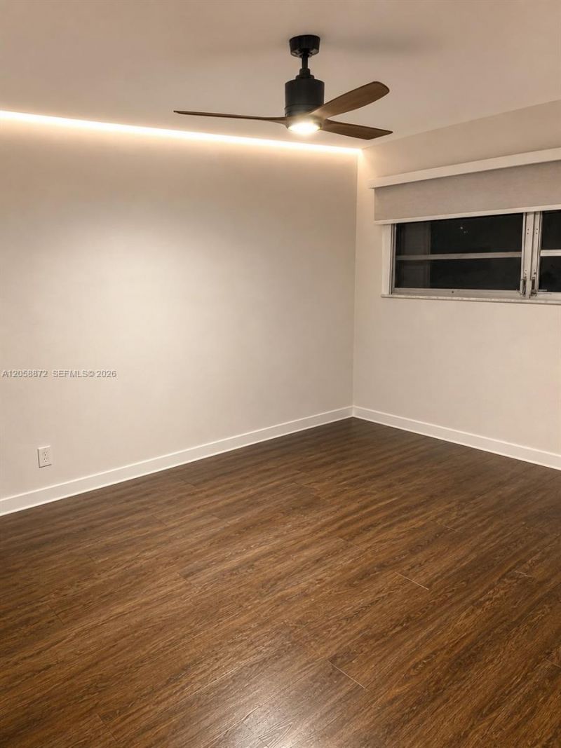 180 NE 12th Ave, Unit 16E, Hallandale Beach, FL 33009 Photo