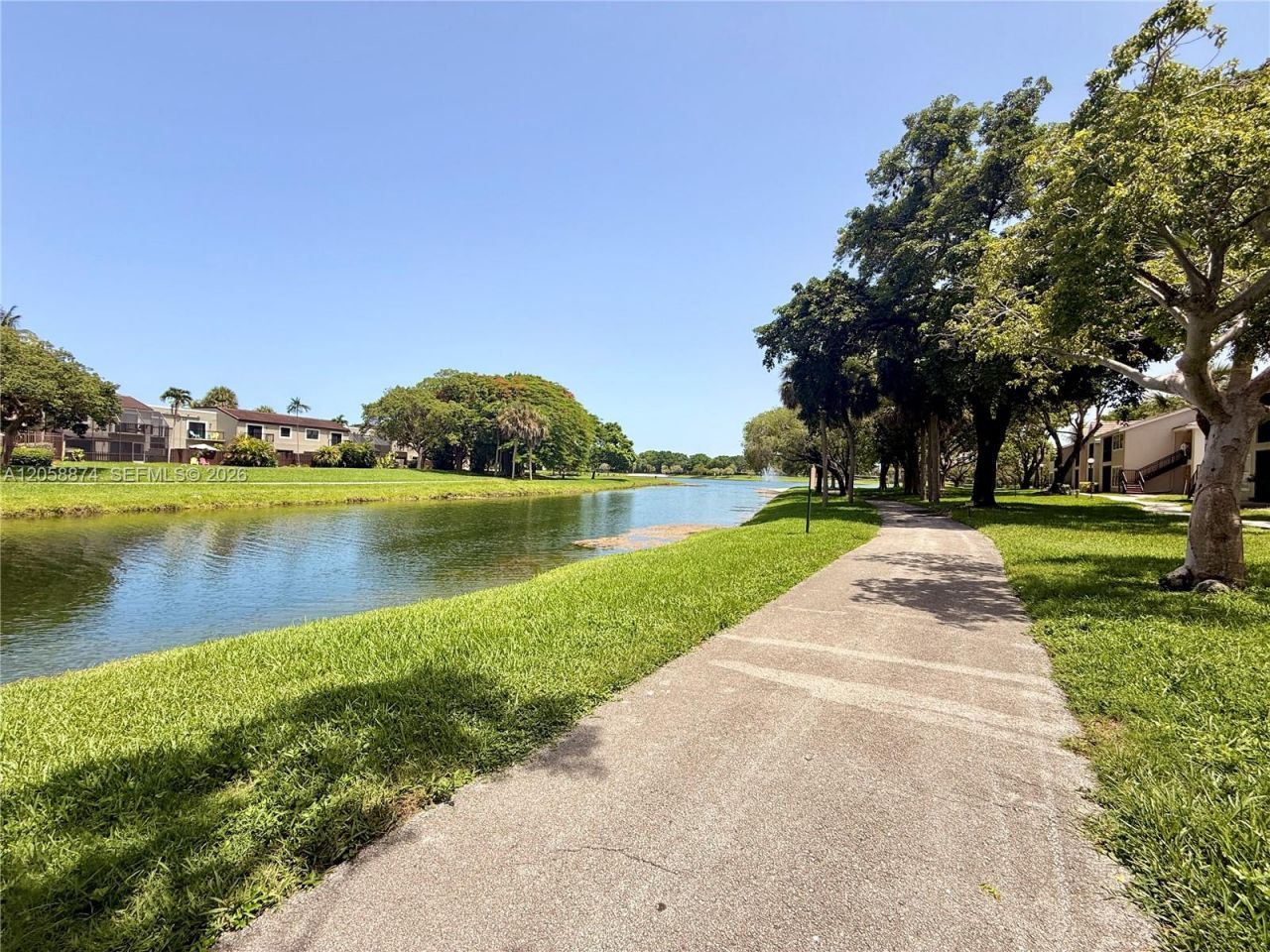 15570 SW 105th Ln, Unit 1706, Miami, FL 33196 Photo