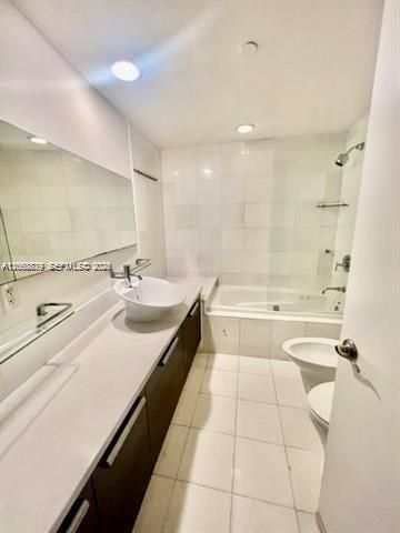 2950 NE 188th St , Unit 231, Aventura, FL 33180 Photo