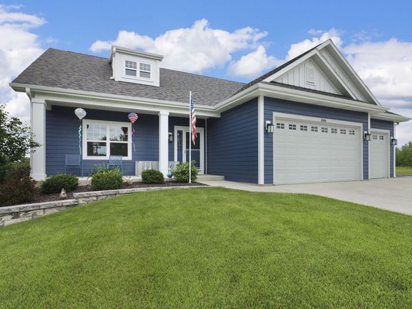 1006 Fairway Dr, Twin Lakes, WI 53181