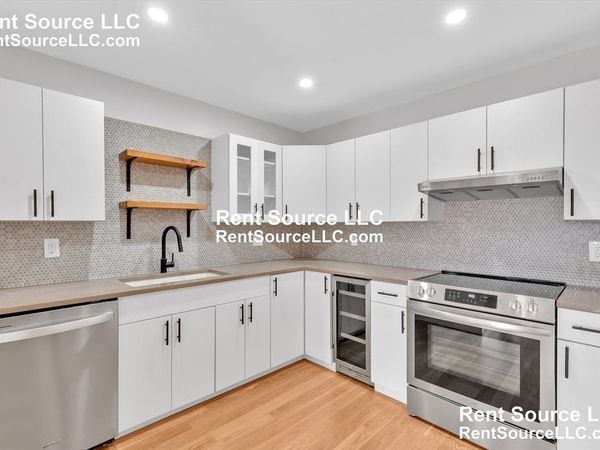 24 Corey Street, Unit 305, Everett, MA 02149