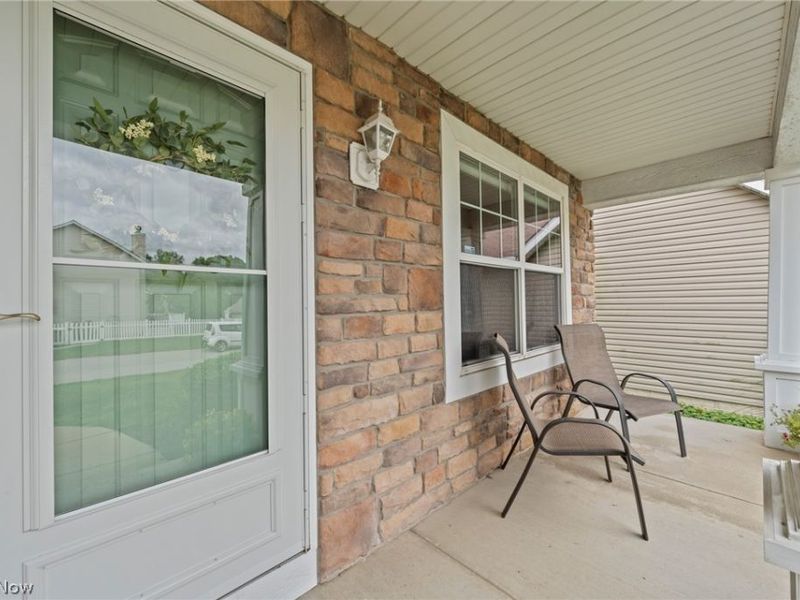 2550 Cedar Creek Lane, Akron, OH 44312 Photo 3