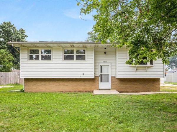 1803 Wright Street , Streator, IL 61364