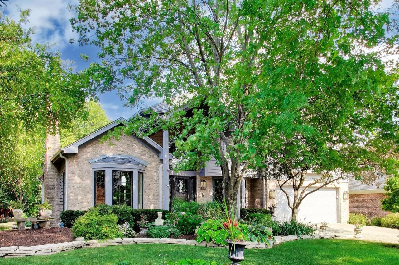 1309 S Pine Avenue , Arlington Heights, IL 60005