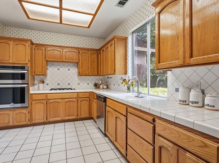 5508 Coronawood Ln, Carmichael, CA 95608 Photo
