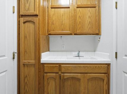 5508 Coronawood Ln, Carmichael, CA 95608 Photo
