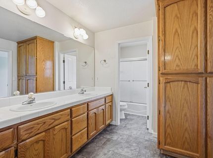 5508 Coronawood Ln, Carmichael, CA 95608 Photo