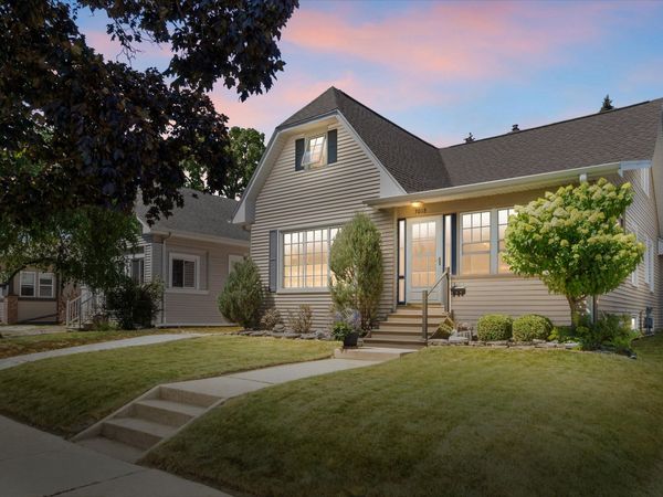 3018 Elm Ln, Racine, WI 53405