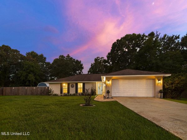 8715 Pine Ridge Boulevard, Diamondhead, MS 39525