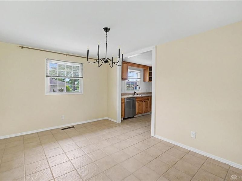 71 Goldengate Drive, Washington Township, OH 45459 Photo 13
