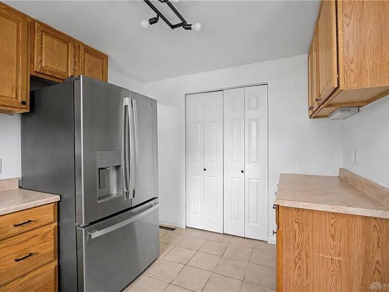 71 Goldengate Drive, Washington Township, OH 45459 Photo 18