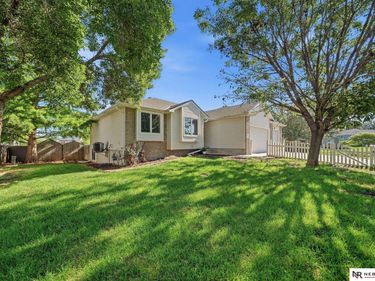1840 Chloe Lane, Lincoln, NE 68512