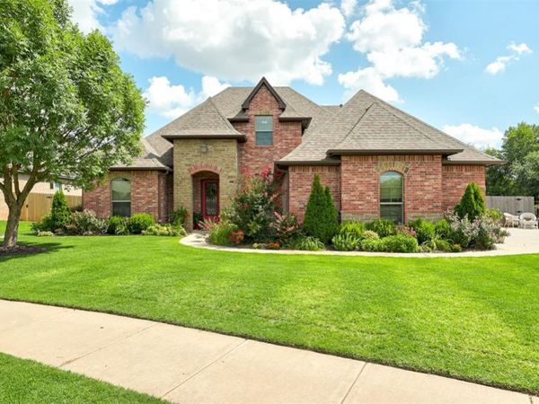 1216 Brayhill Road, Edmond, OK 73003