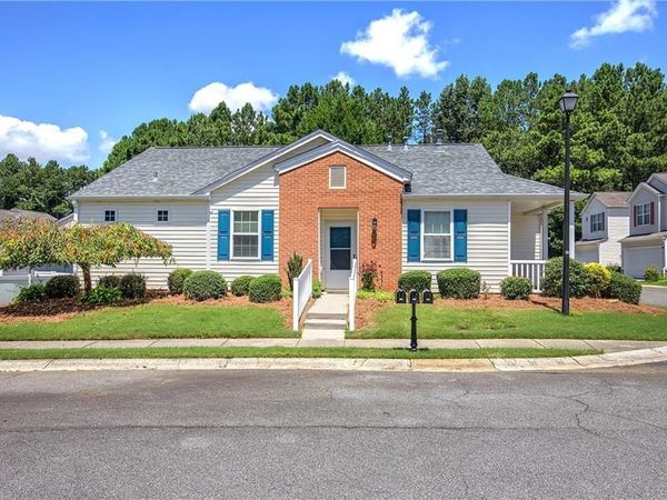 560 Windcroft Circle NW, Acworth, GA 30101
