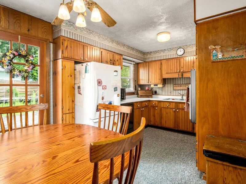 614 Poplar Street, Tiffin Township, OH 45693 Photo 6