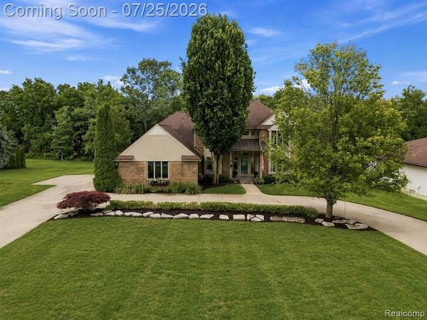 61076 Miriam Drive, Washington Twp, MI 48094