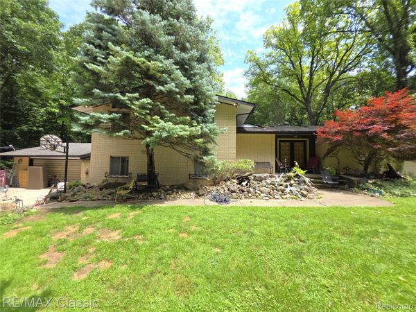 25650 McAllister Street, Southfield, Mi 48033