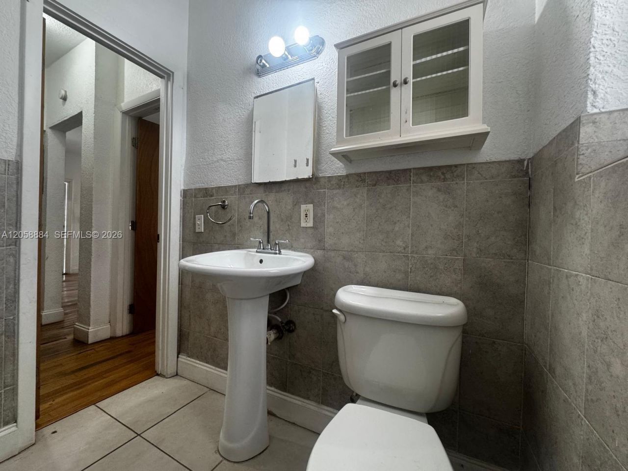 8335 Crespi Blvd, Unit 2, Miami Beach, FL 33141 Photo