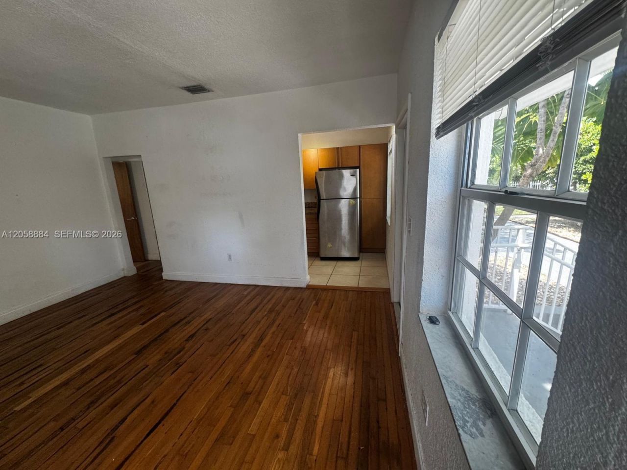 8335 Crespi Blvd, Unit 2, Miami Beach, FL 33141 Photo