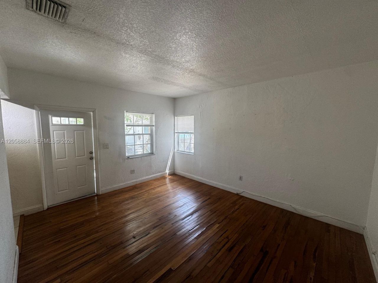 8335 Crespi Blvd, Unit 2, Miami Beach, FL 33141 Photo