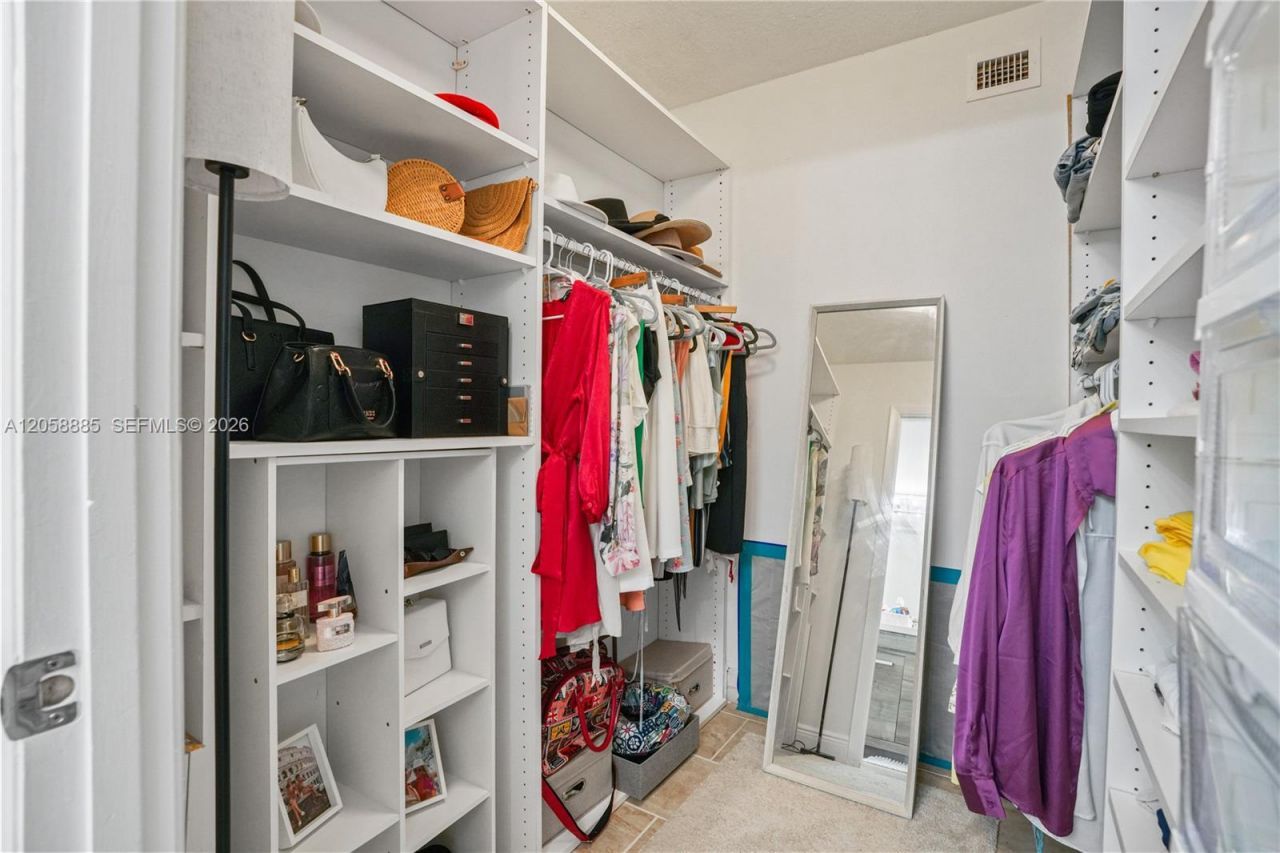 3200 N Port Royale Dr N, Unit 210, Fort Lauderdale, FL 33308 Photo