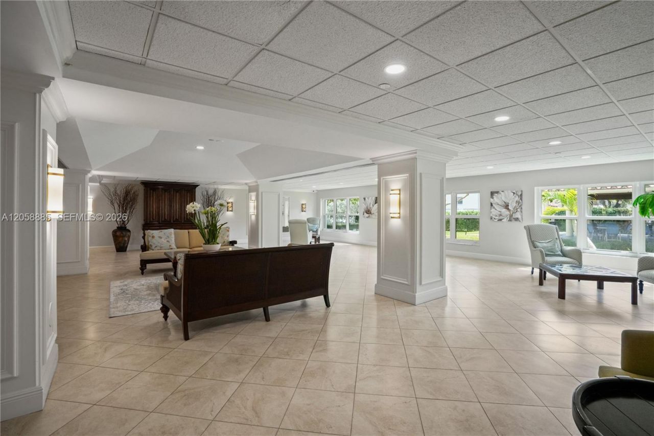 3200 N Port Royale Dr N, Unit 210, Fort Lauderdale, FL 33308 Photo