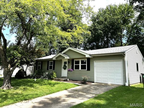 4035 Mary Ridge Lane, St Charles, MO 63304