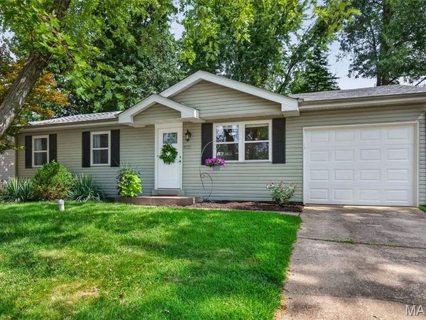 4035 Mary Ridge Lane, St Charles, MO 63304