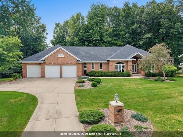 2060 MUIRWOOD COURT, Green Bay, WI 54313