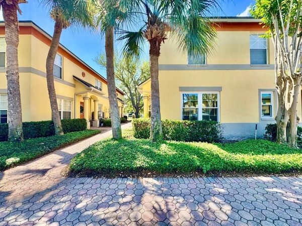 160 COQUINA BAY DRIVE, ST PETERSBURG, FL 33705