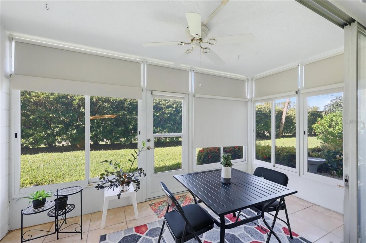 3950 Roxane Boulevard, Unit 4A, Sarasota, FL 34235 Photo