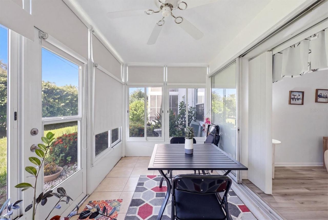 3950 Roxane Boulevard, Unit 4A, Sarasota, FL 34235 Photo