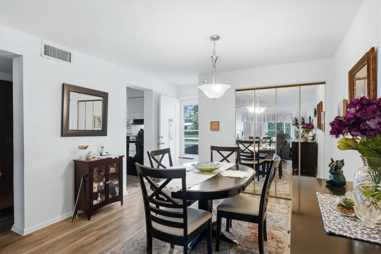 3950 Roxane Boulevard, Unit 4A, Sarasota, FL 34235 Photo
