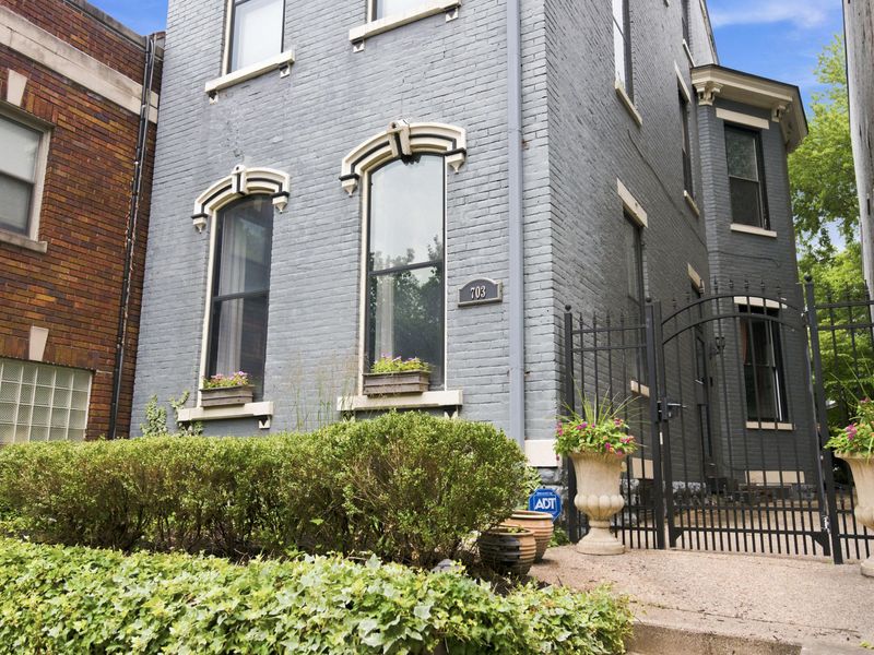 703 Overton Street, Newport, KY 41071 Photo 3
