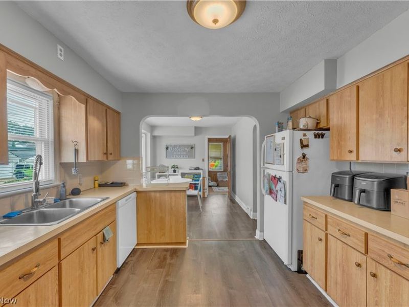 7601 Wooster, Parma, OH 44129 Photo 7