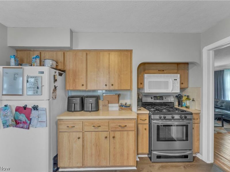 7601 Wooster, Parma, OH 44129 Photo 8