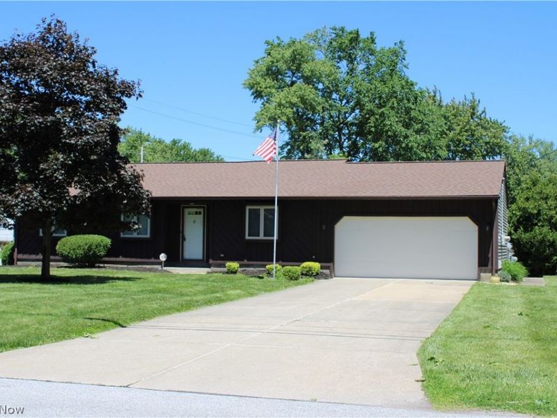 38365 Wood, Willoughby, OH 44094 Photo 2