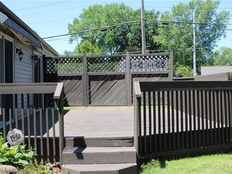 38365 Wood, Willoughby, OH 44094 Photo 7