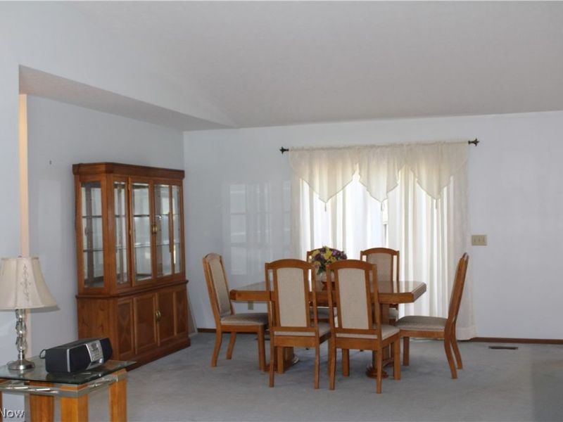 38365 Wood, Willoughby, OH 44094 Photo 8