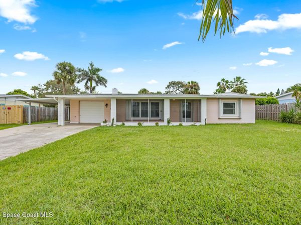 138 W Pasco Lane , Cocoa Beach, FL 32931