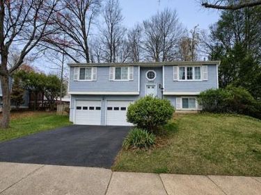 10820 SPLIT OAK LANE, BURKE, VA 22015
