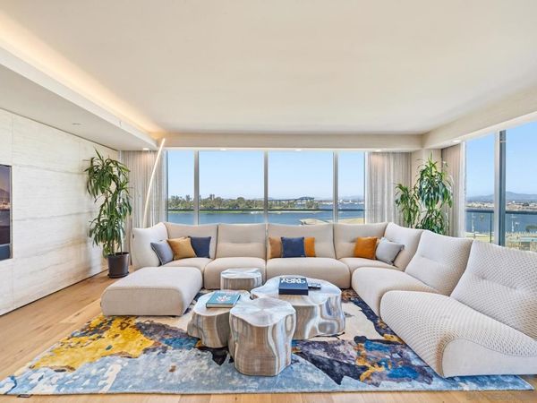 1810 Avenida Del Mundo, Unit 403, Coronado, CA 92118
