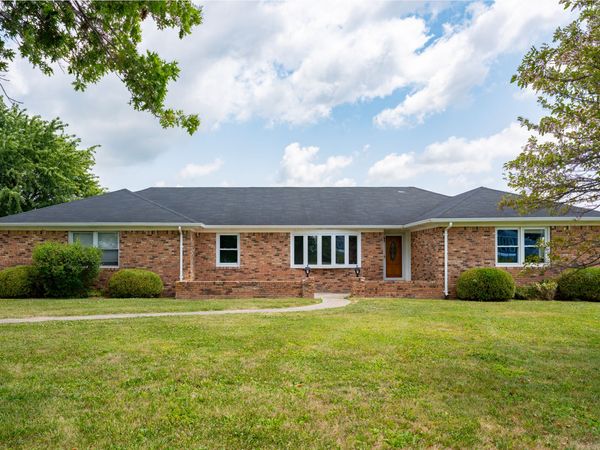 1041 N Us Highway 421 , Whitestown, IN 46075